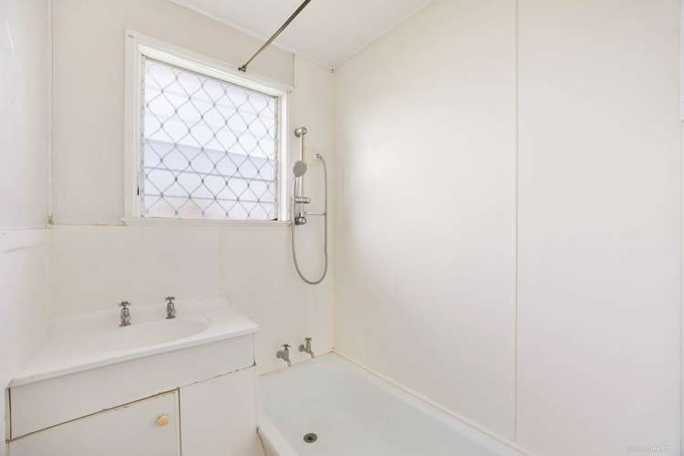 3/16 Latham Avenue Pakuranga_5