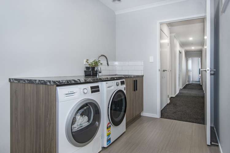 12 Maui Place Kamo_12