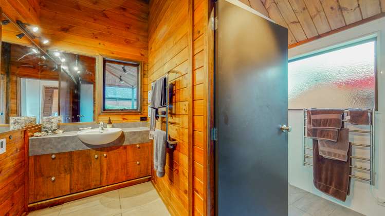 19 Claxton Avenue Pauanui_26