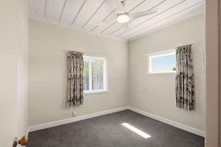 135 Church Street Onerahi_8