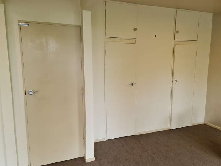 16 De Val Drive Titirangi_12