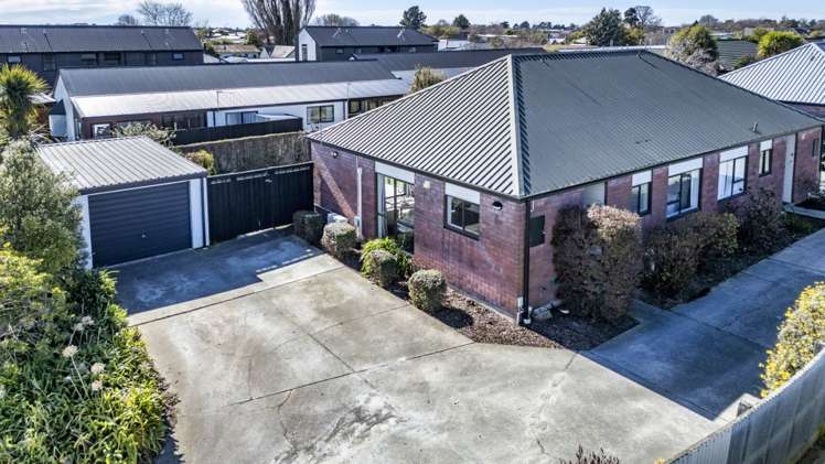 1/88 Barbour Street Waltham_13