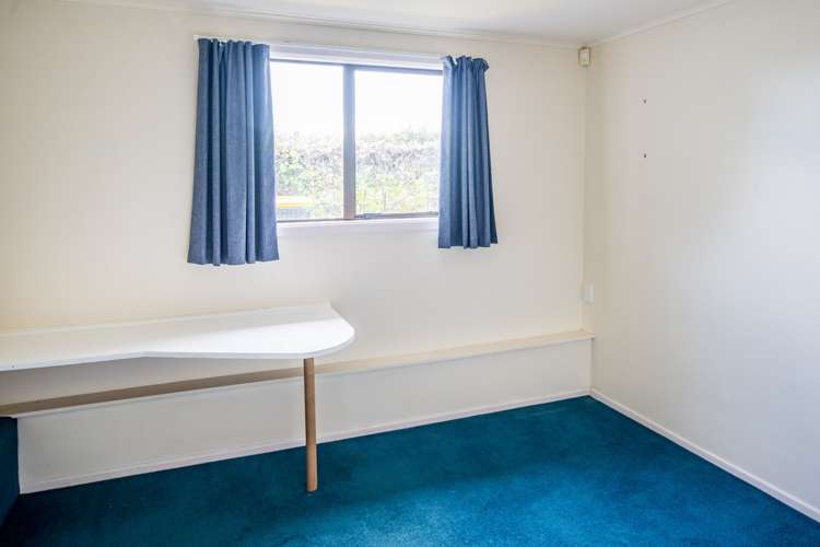 47 Kiriwai Road Paremata_13