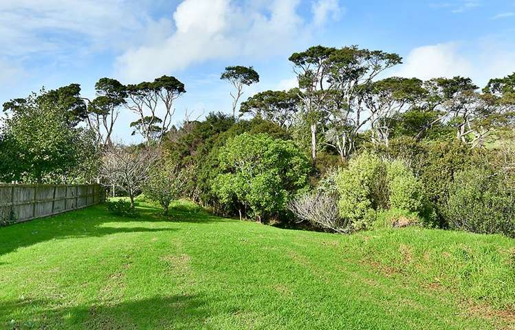 45 Athol Place Algies Bay_13