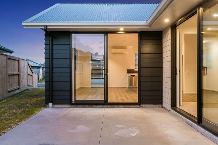 28 Kahuparere Crescent Pyes Pa_6