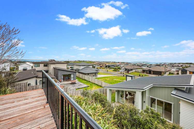 12 Flaxfield Lane Beachlands_18