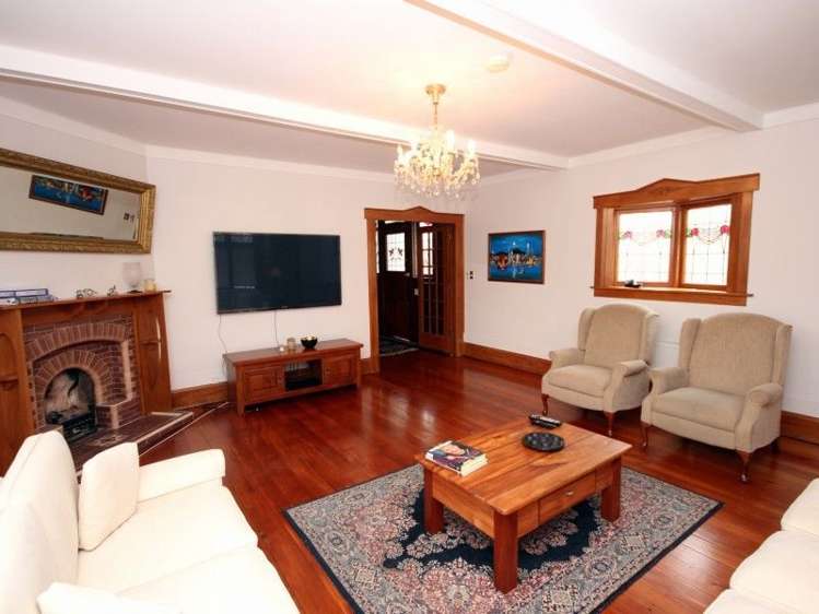 105 Grant Road Thorndon_3