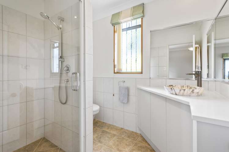 15 Aurora Avenue Welcome Bay_13