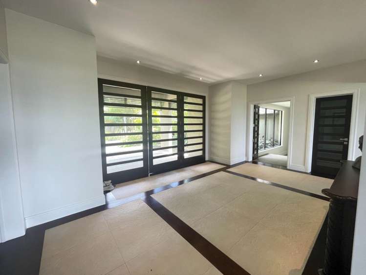 572 Whitford Road Whitford_13