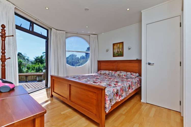 645 Beach Road Rothesay Bay_17