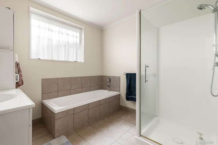16 Magnolia Drive Waiuku_9