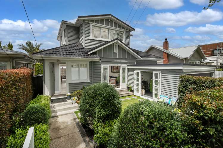 21 Dignan Street Point Chevalier_18