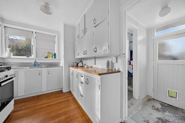 10 Surrey Street Solway_5