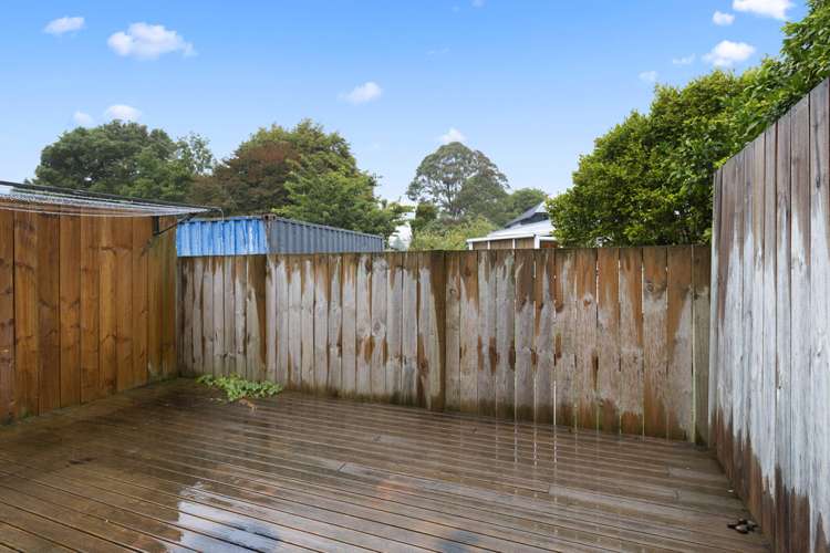 20/100 Knighton Road Hillcrest_17