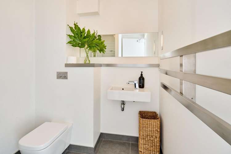 2A/15 College Street Te Aro_12