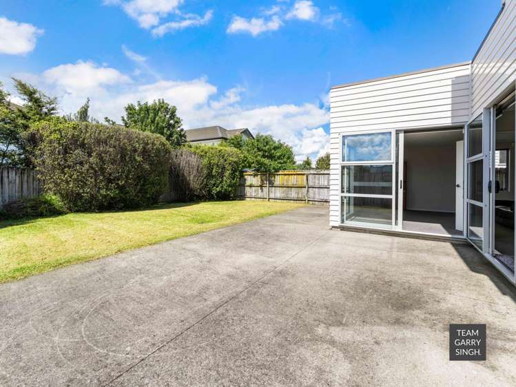 30 Phar Lap Crescent Takanini_22