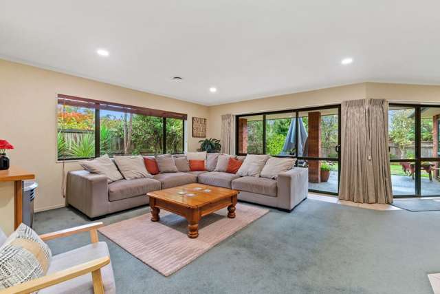 14b Holden Avenue Holdens Bay_4