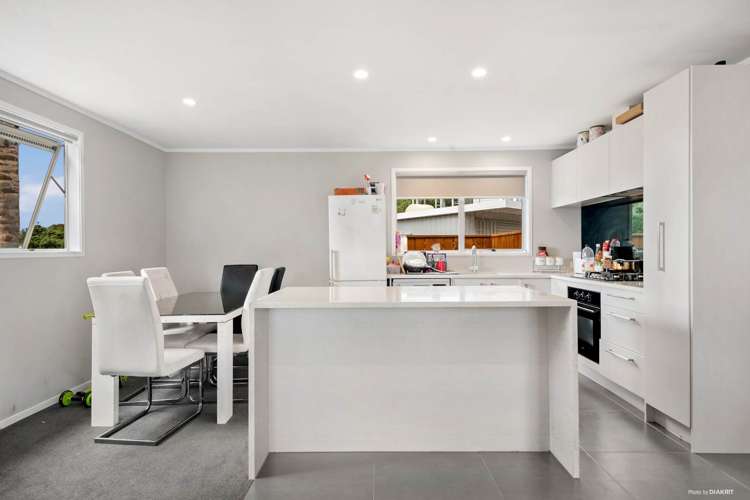 7 Taipari Road Te Atatu Peninsula_22