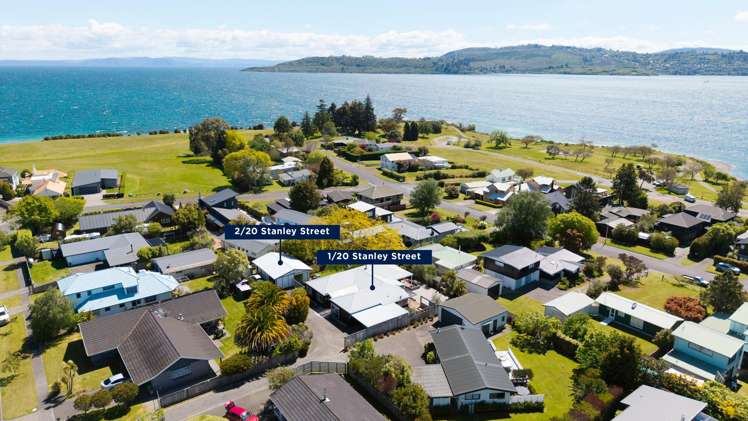 1 and 2/20 Stanley Street Wharewaka_37