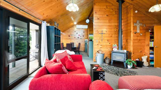 8 Pohutukawa Drive Opunake_2