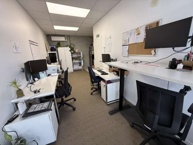 2/6 Loft Place Kumeu_2