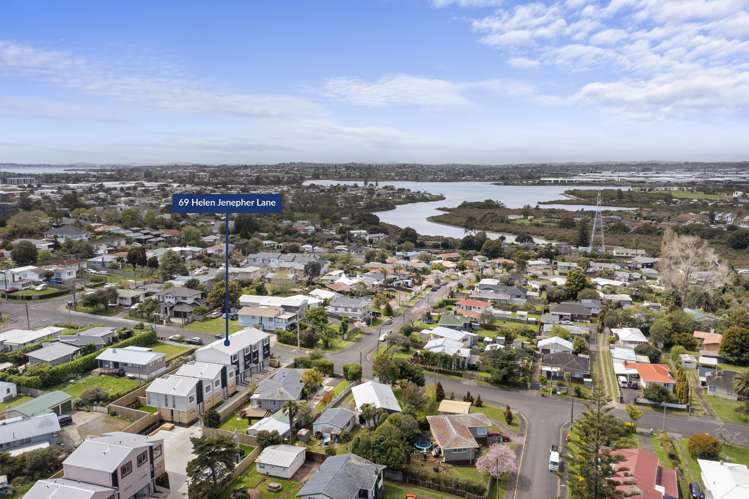 69 Helen Jenepher Lane Mount Wellington_16