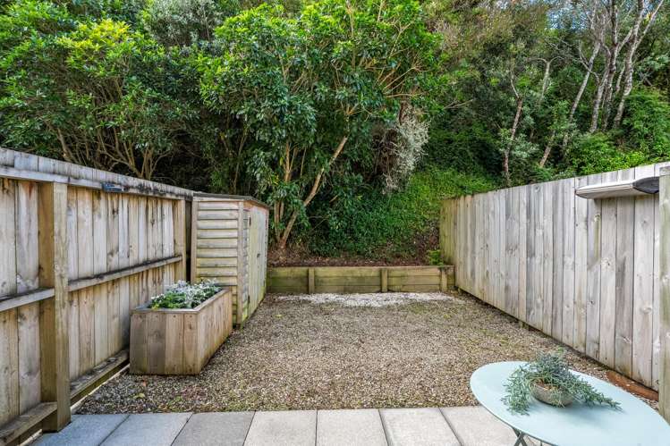 11/8 Thatcher Crescent, Crofton Downs_19