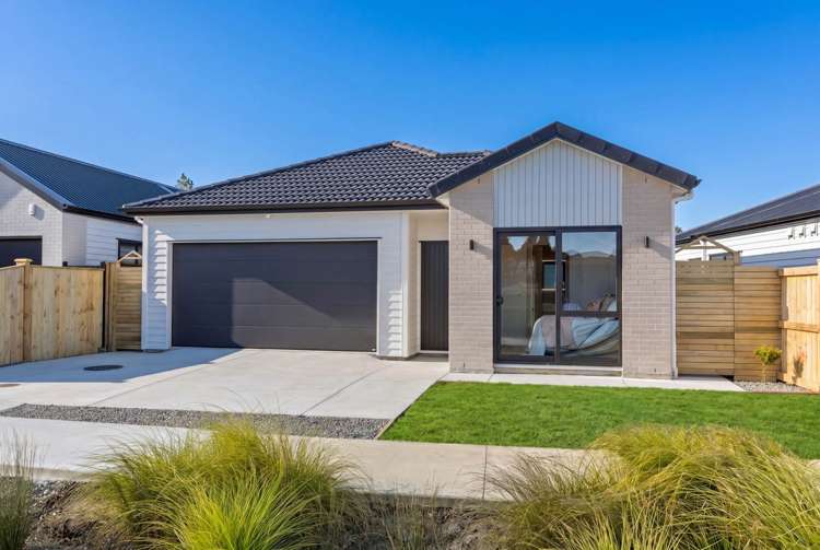 24 Furlough Road Opaheke_24