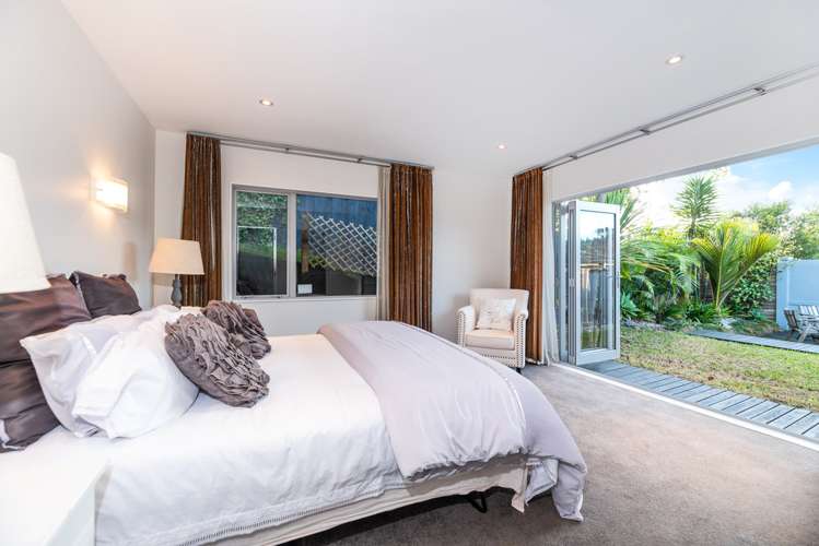 13 Frenz Drive Titirangi_10