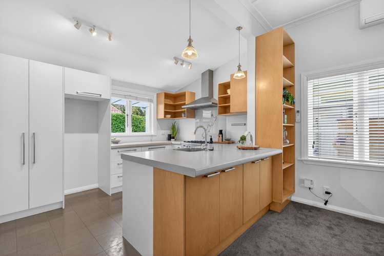 33 Adelaide Street Petone_10