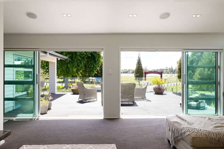 163 Lake Crescent Hamilton Lake_6