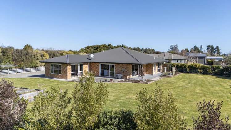 4 Camellia Lane Carterton_24