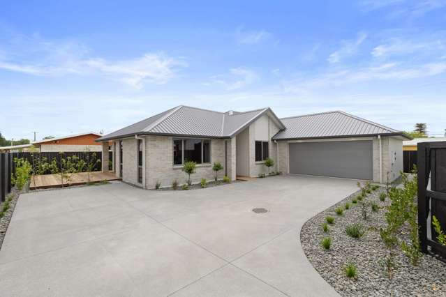 Brick-build, park-side, move in ready