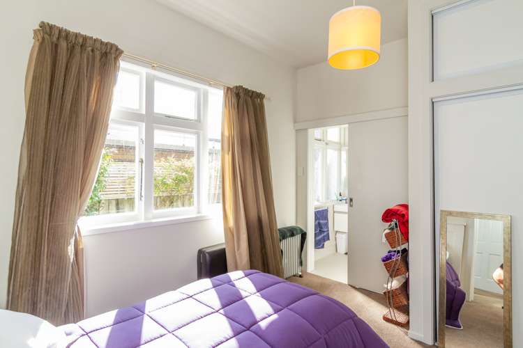 2/14 Up Oroua Street Eastbourne_10