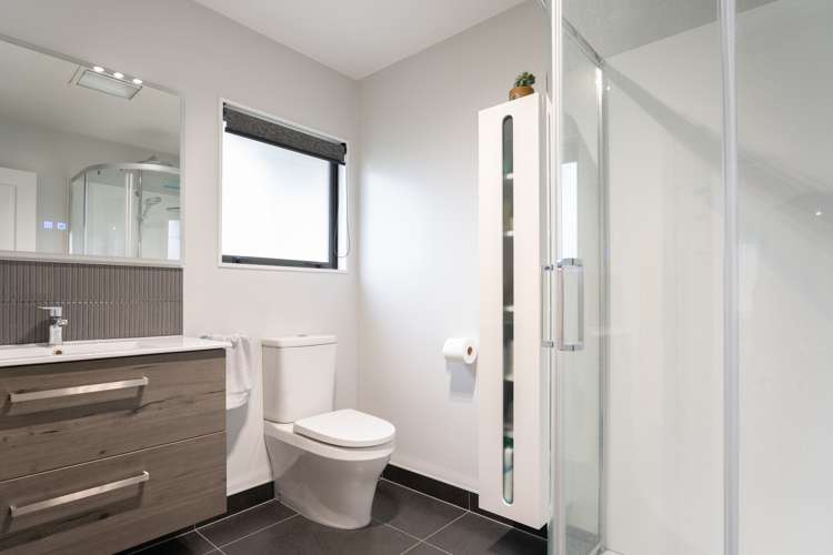 13 Claverton Grove Churton Park_21