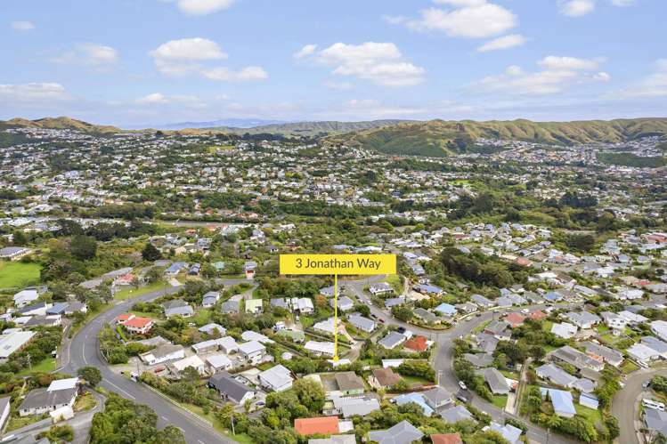 3 Jonathan Way Paparangi_8