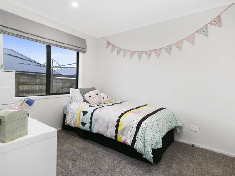 3 Hyatt Close Leamington_5