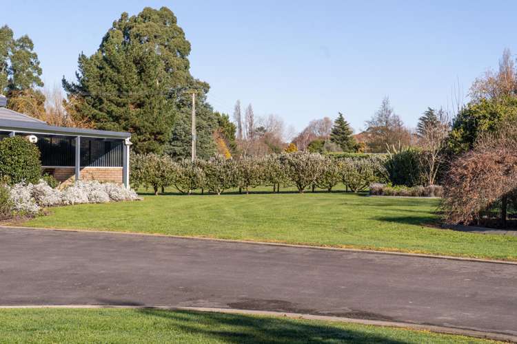 148 Willow Park Drive Opaki_21