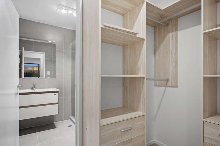 4/11 Oteha Valley Road Northcross_5