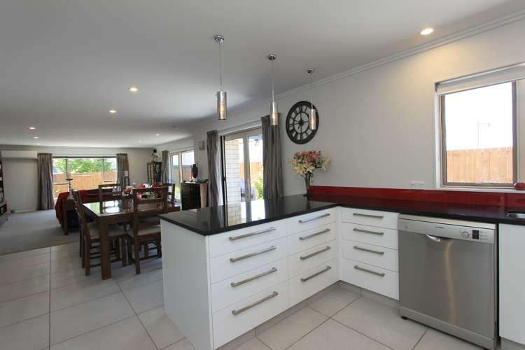 8 Rifle Range Place Witherlea_5