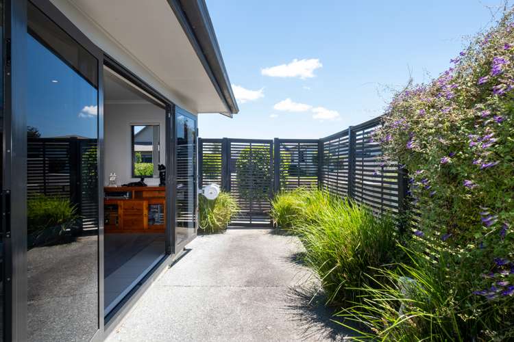 4 Anna Lane Raureka_18