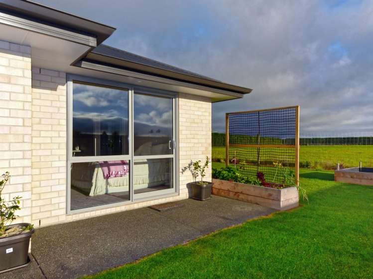 10 William Hyde Place Darfield_15