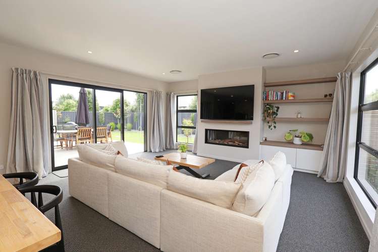 25 Richfield Drive Waikiwi_6