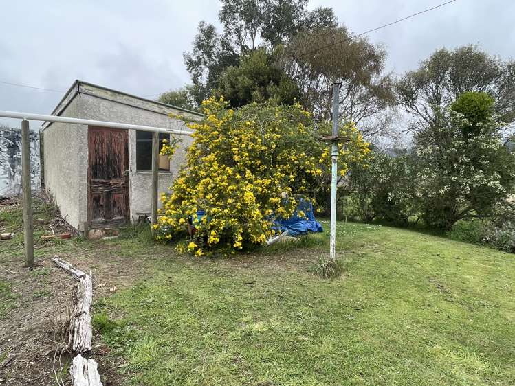 8 Baird Street Long Beach_16
