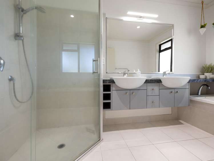 28 Somerton Drive Huntington_24