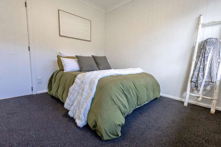 38 Main North Road Woodend_17