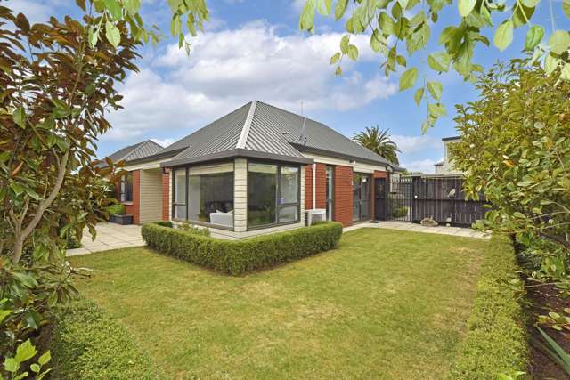 2/6 Gatonby Place Avonhead_1
