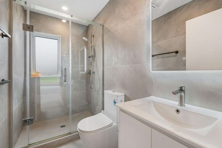 10 Santiago Crescent Unsworth Heights_18