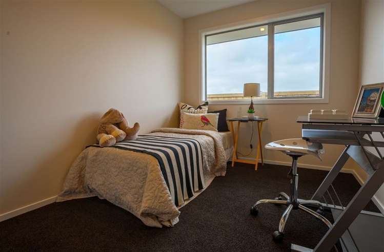 24 Oaks Drive Lincoln_21