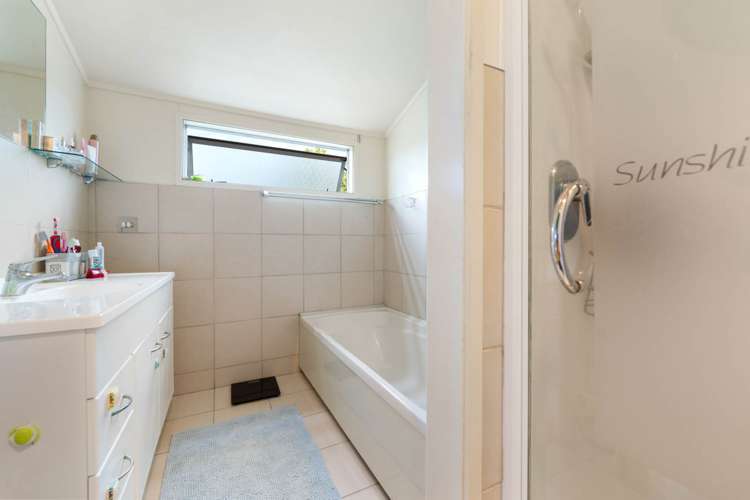 2/66 Buscomb Avenue Henderson_5